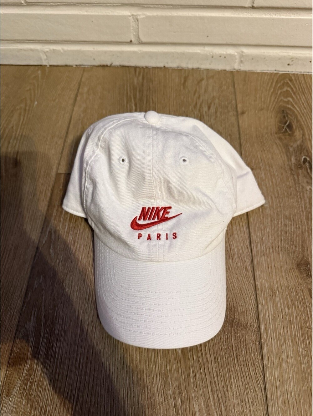 Nike Adult White Paris Saint-Germain Strapback Hat Cap Size Adjustable